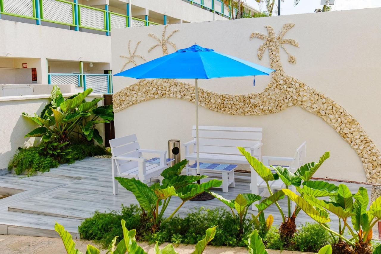 Blue Horizon Hotel Рокли Экстерьер фото